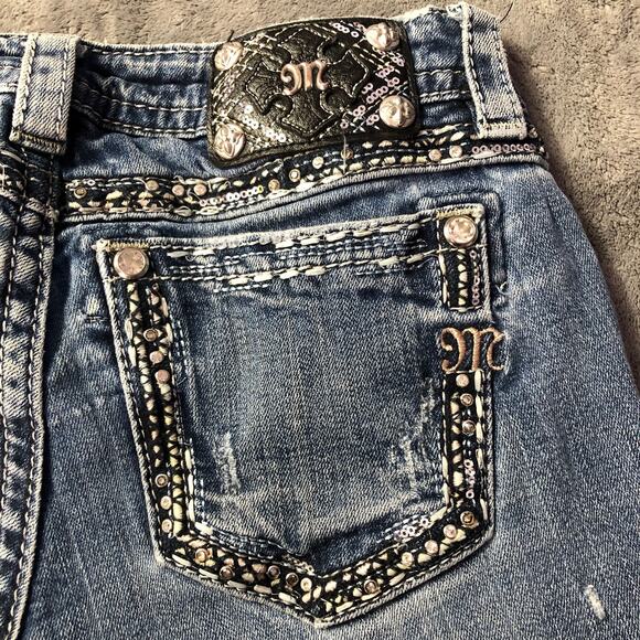Miss Me Womens Jeans Low-Rise Boot-cut Stud Embellished Pockets 29" Waist READ - Picture 2 of 13